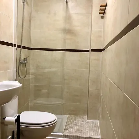 Apt Reformado 2022, Tranquilo, Centrico, Wifi, Sevilla