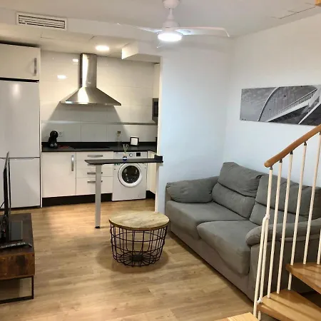 Apt Reformado 2022, Tranquilo, Centrico, Wifi, Sevilla
